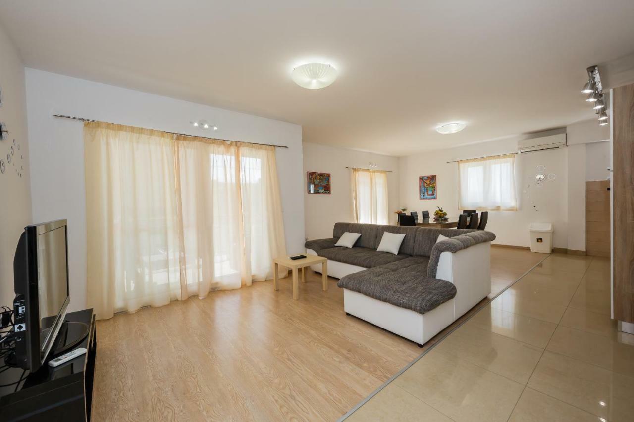 Apartments Selak Spalato Esterno foto